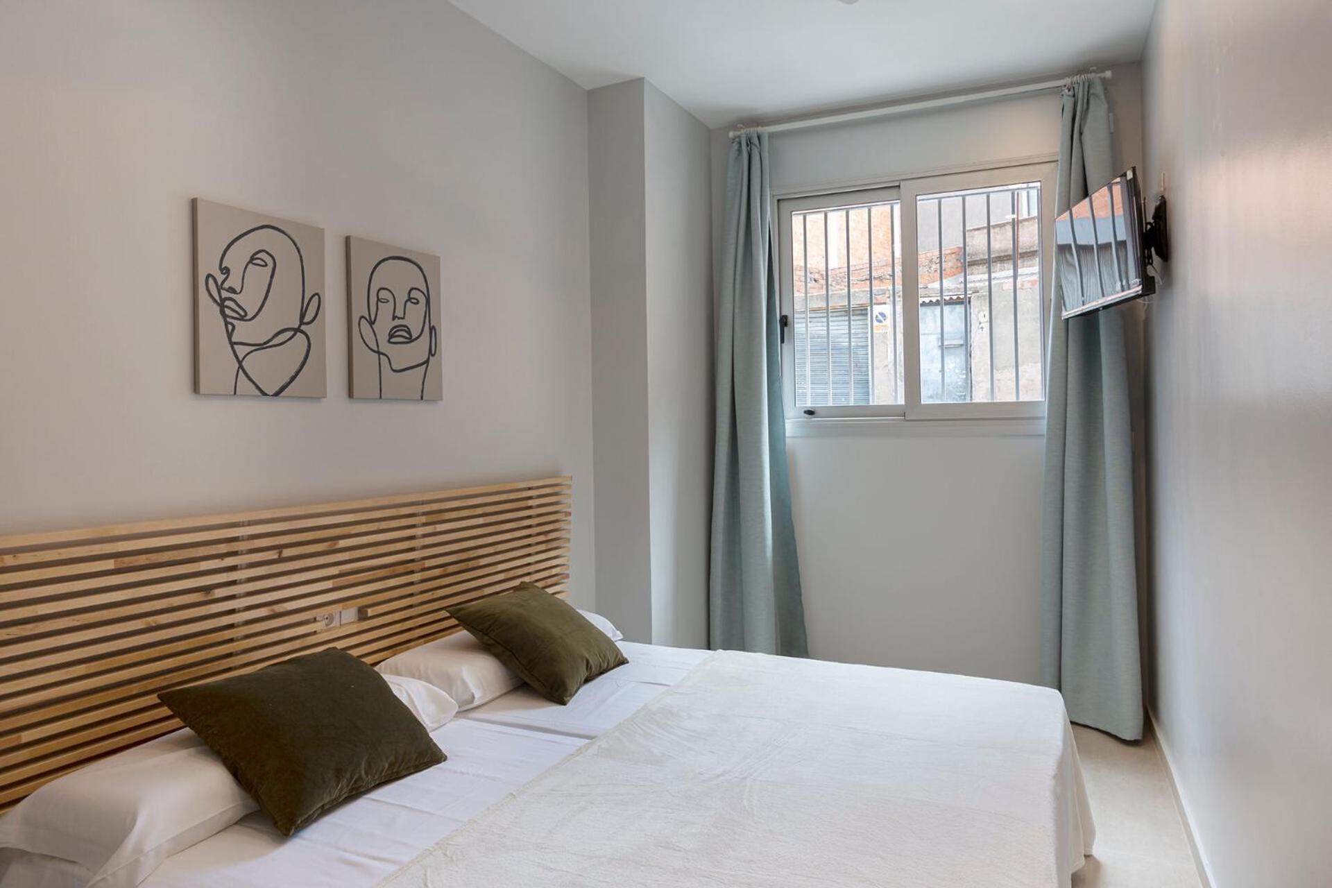 Apartamento 4235 - Ab Santa Coloma Iii