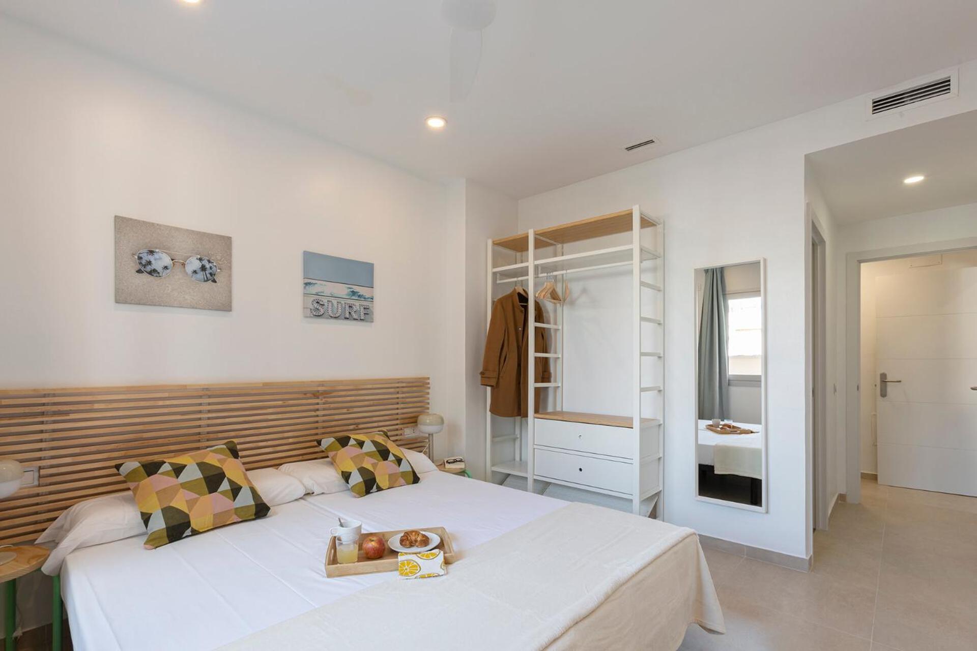 4235 - Ab Santa Coloma Iii Apartamento *